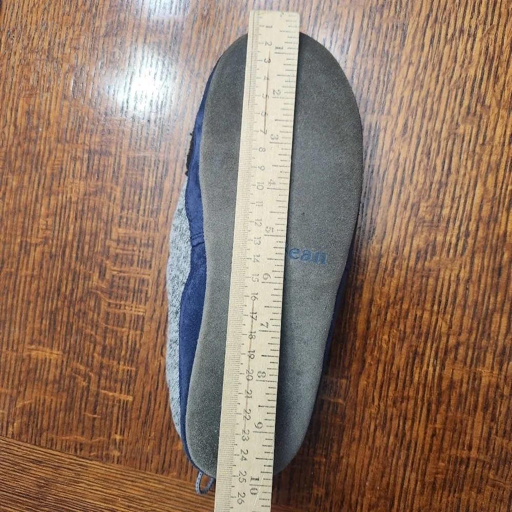 LL Bean kids size 5 - 6 black dog slippers